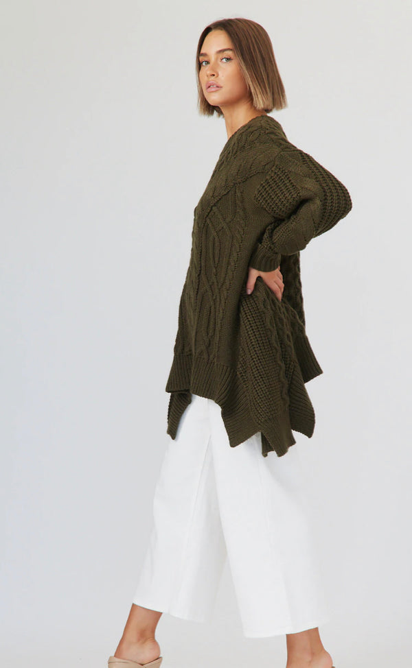 BTL ~ Cable Swing Knit in Oatmeal